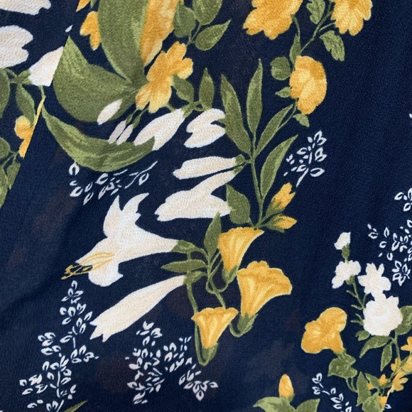 Reformation Petite Winslow Maxi Dress in Graciella - Picture 7 of 9